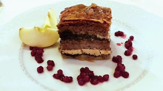 Prekmurska gibanica - tradiční slovinský dezert