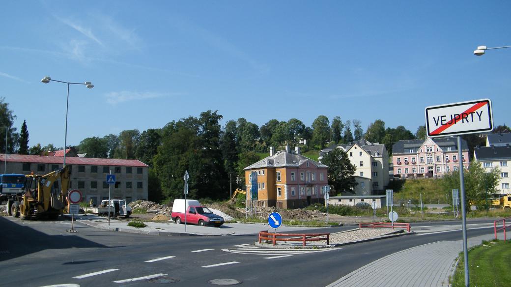 Výstavba společného náměstí s Bärensteinem ve Vejprtech