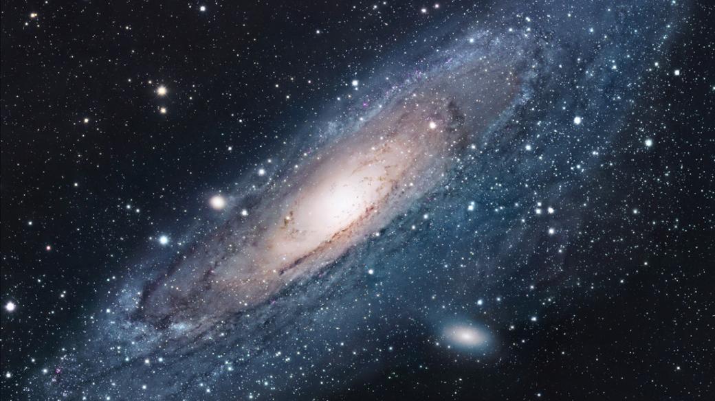 Galaxie v Andromedě se svými průvodci M32 a M110