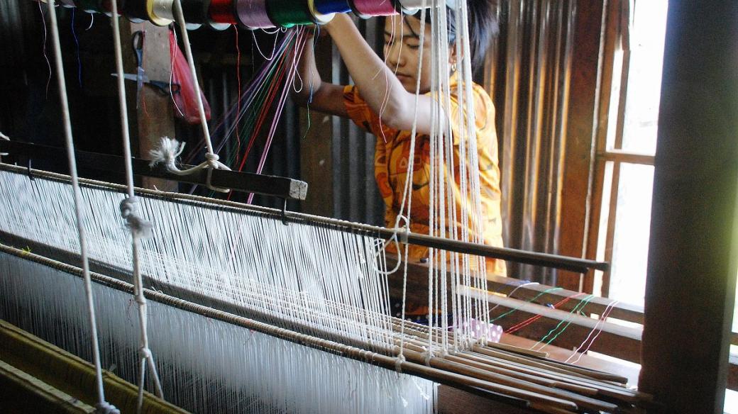 Látky v Mizoramu vyrábějí Barmánci odpradávna