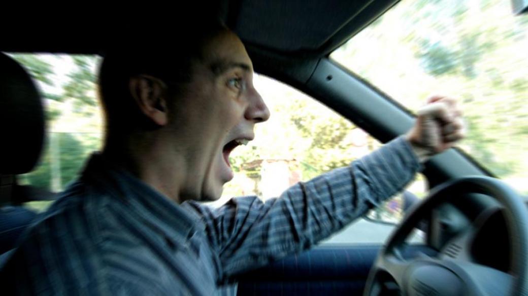 Naštvaný řidič (ilustrační foto)