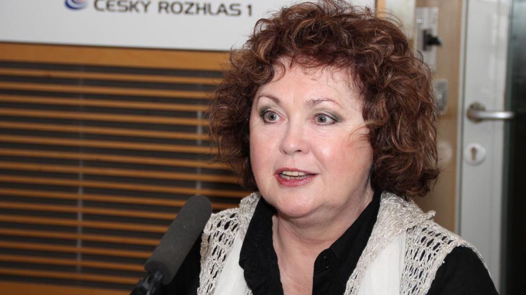 Herečka Naďa Konvalinková mluvila o problematice pěstounství