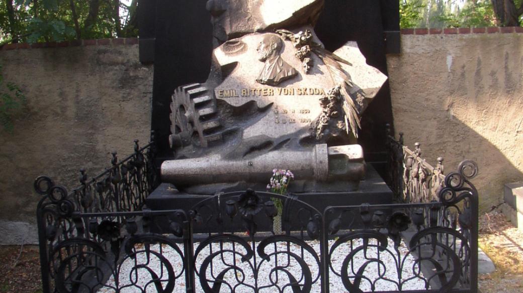 Hrob Emila Škody na Mikulášském hřbitově v Plzni