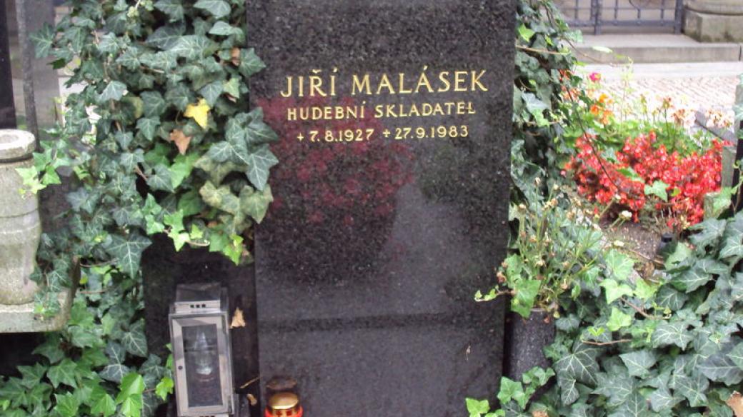 Jiří Malásek je pohřben na Vyšehradském hřbitově