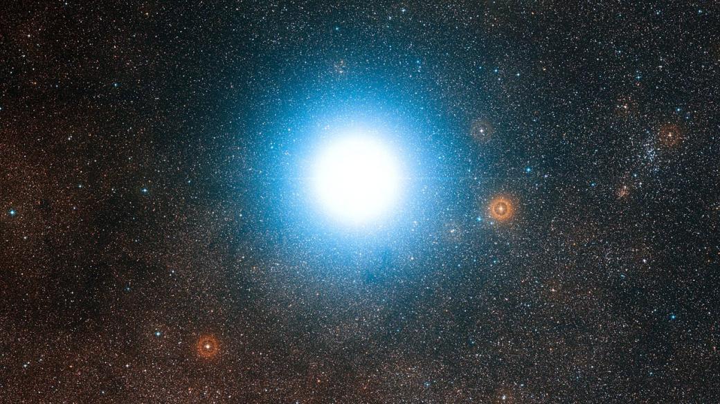 Hvězda Alfa Centauri je 4. nejjasnější hvězdou oblohy