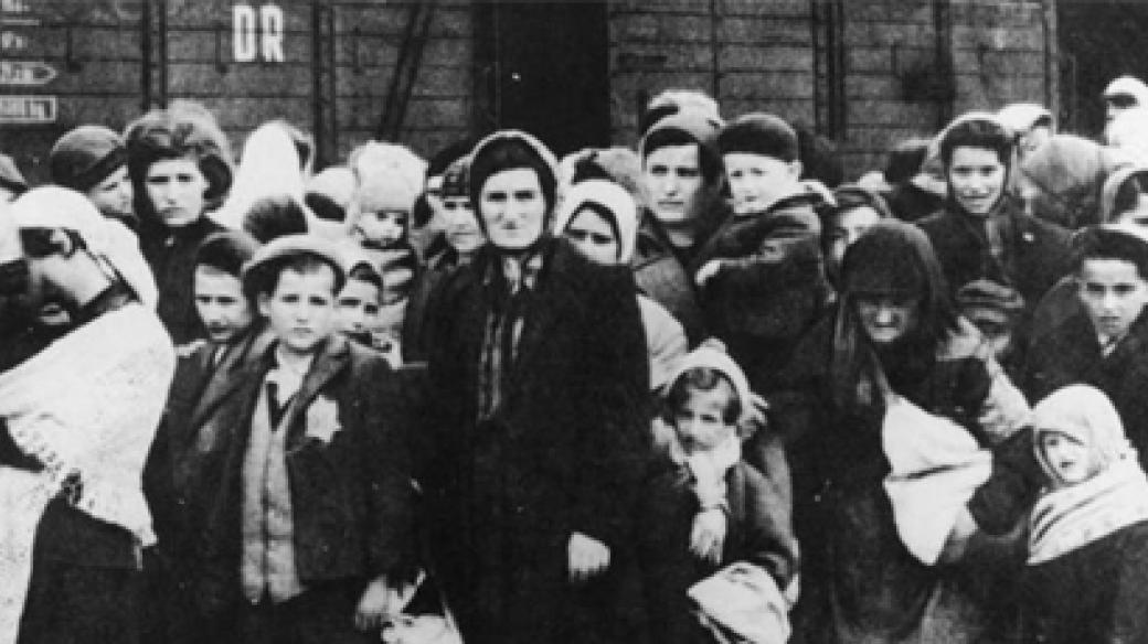 Osvětim: příjezd maďarských Židů v roce 1944
