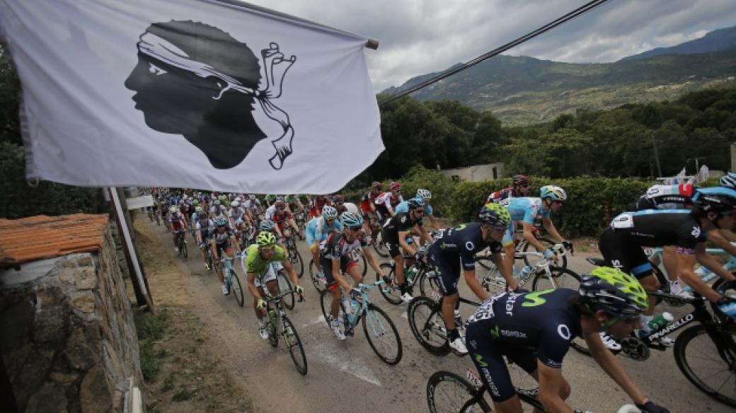 Poprvé v historii se Tour de France jela na území Korsiky