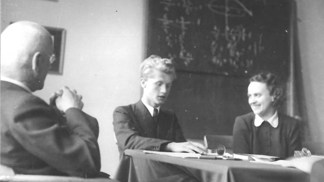 Jiří Šlitr u maturity 1943