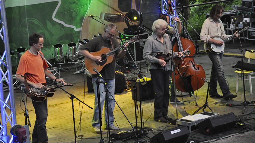 Robert Křesťan a Druhá tráva na festivalu Folkové Chvojení 2013