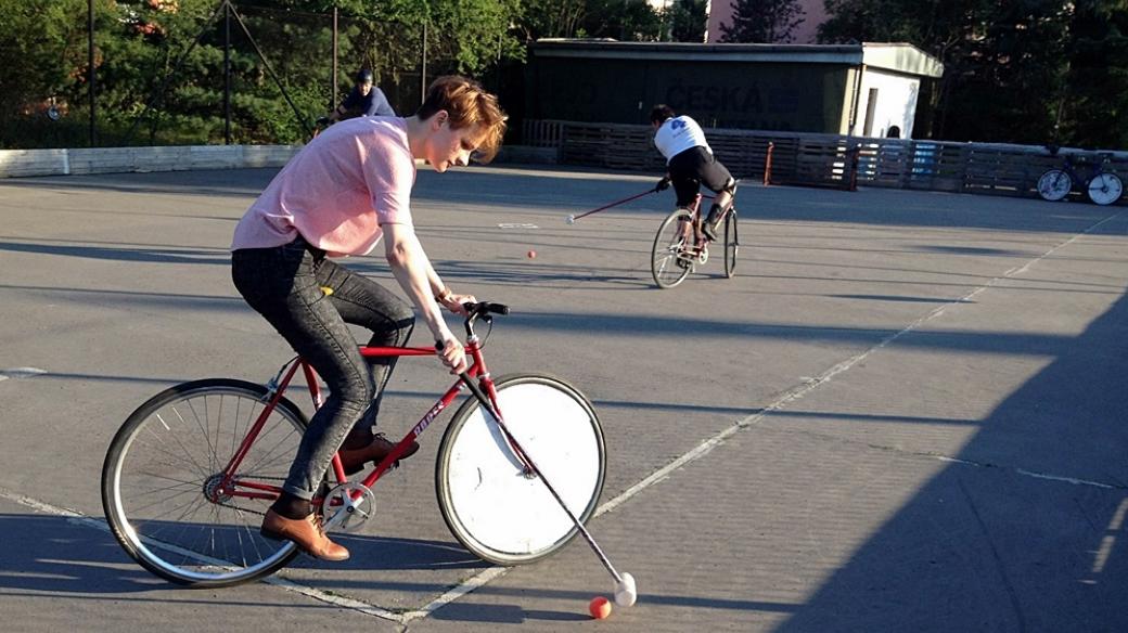 Bára Šichanová hraje bike polo 