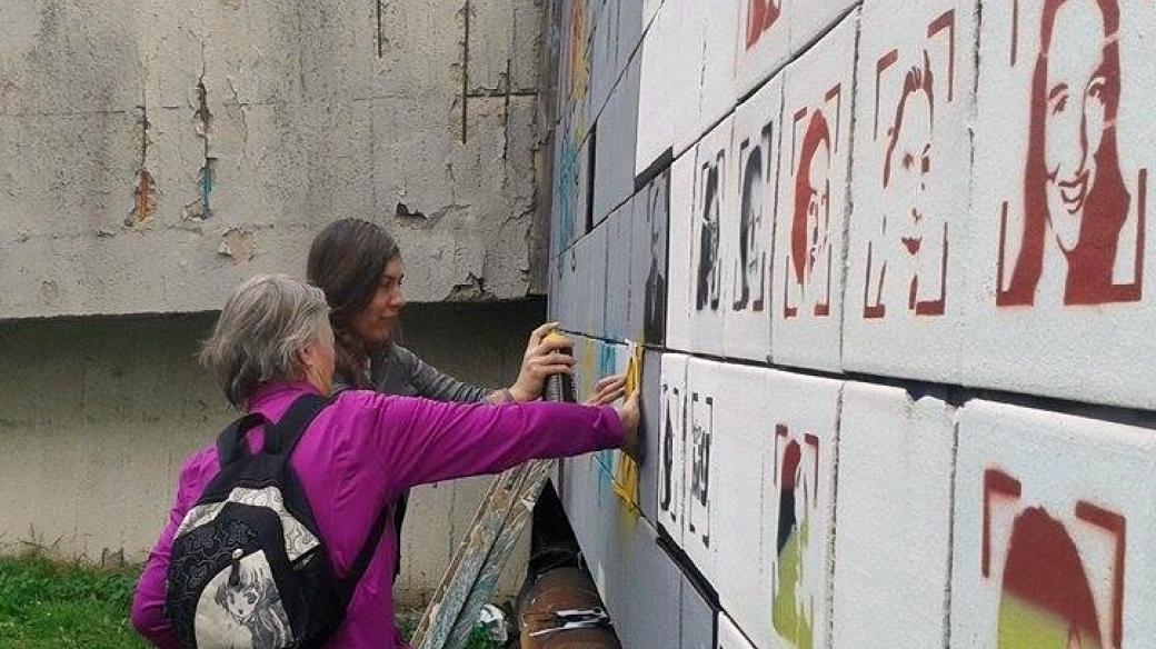 Old’s Cool: důchodci na svém festivalu sprejují na zdi a učí se o komiksech