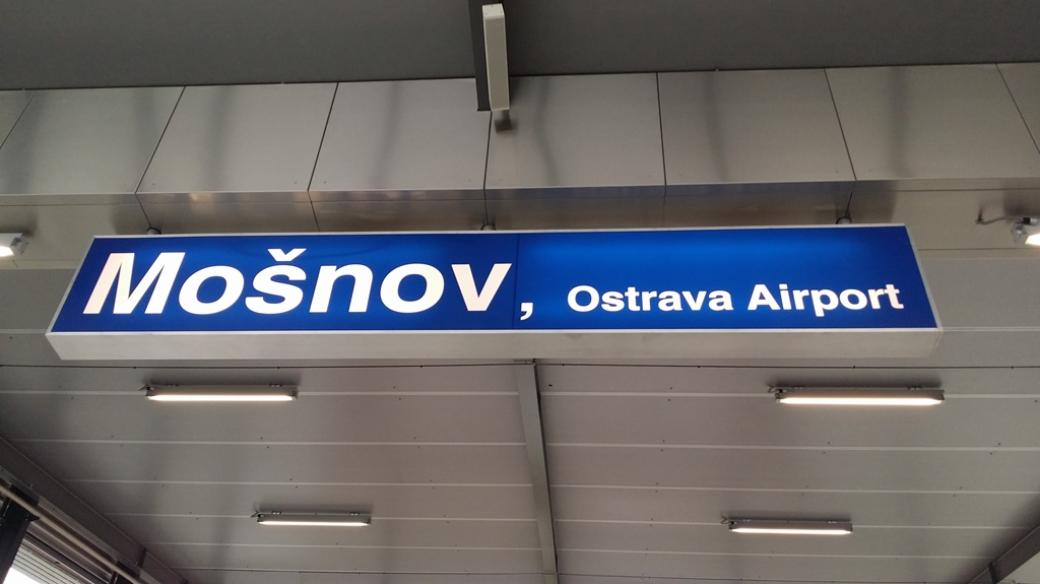 Nádraží Letiště Ostrava Mošnov.jpg