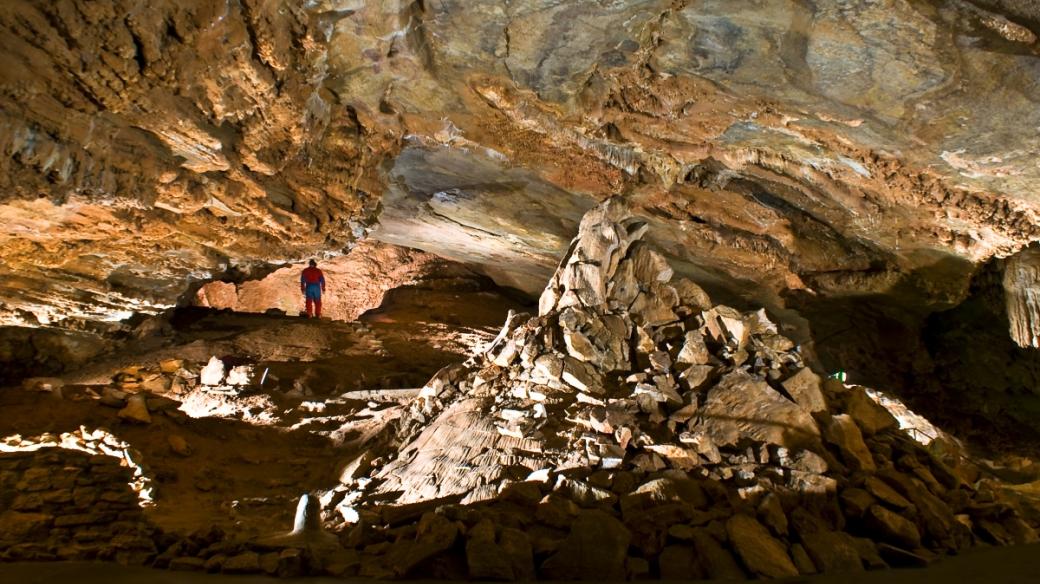 Proškův dóm - největší stalagmit v Čechách