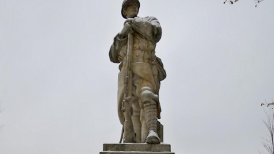 Mařatkova socha francouzského legionáře