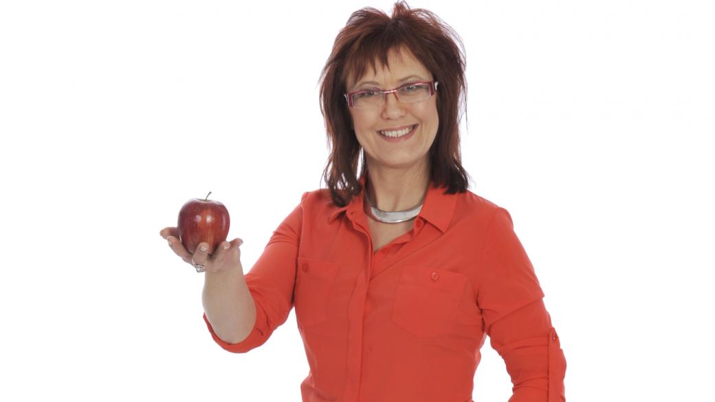 Kateřina Cajthamlová s jablkem