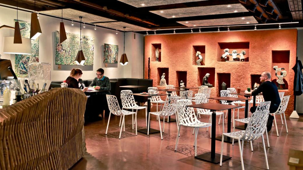 V kavárně Art & Coffee je minigalerie