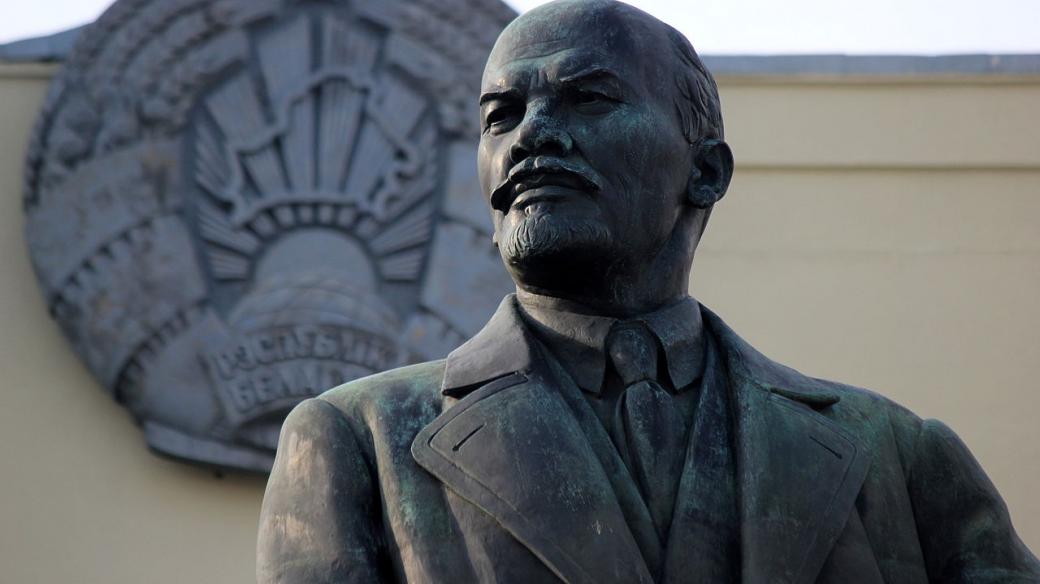 Leninova socha v běloruském Minsku