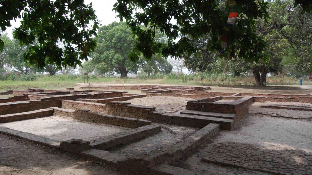 Pozůstatky starověkého města Kapilavastu, v němž podle legend žil Buddha