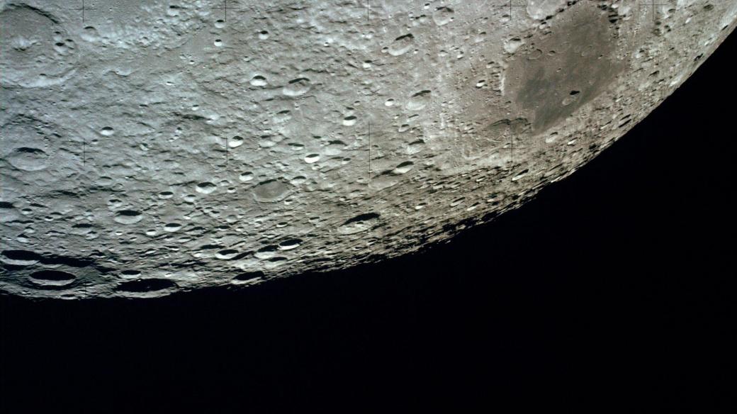 Pohled na Měsíc z lodě mise Apollo 13
