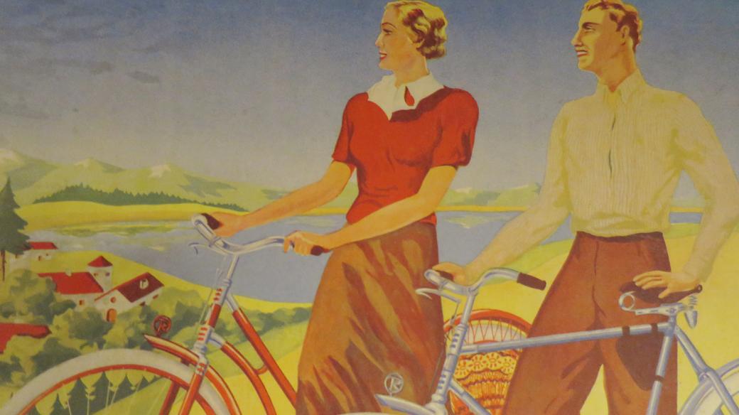 V Prvním českém muzeu cyklistiky v Nových Hradech uvidíte celou řadu dobových reklam