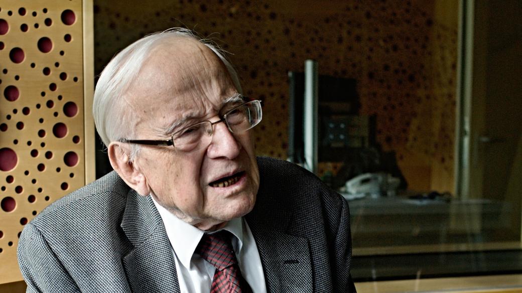 Rudolf Zahradník, kvantový chemik a bývalý předseda AV ČR