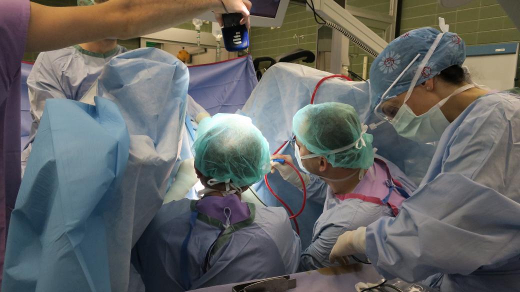 Laparoskopická operace šetří čas pacientů