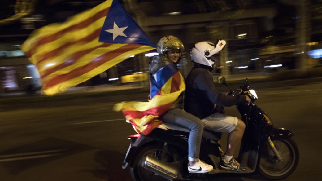 Slabší pozice stoupenců odtržení Katalánska vládě v Madridu poskytuje taktickou výhodu 