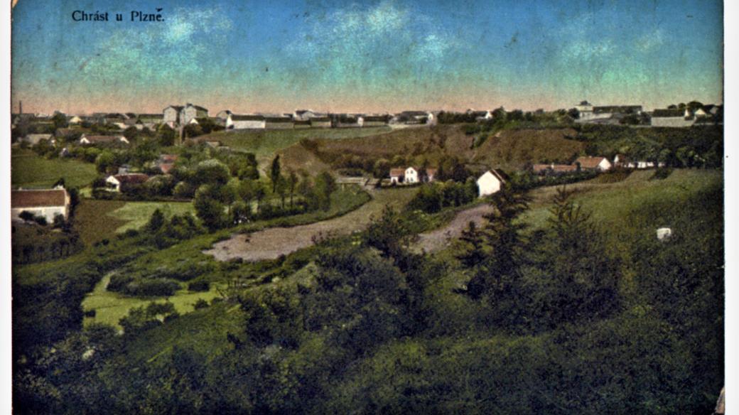 Chrást. Pohlednice z roku 1905 