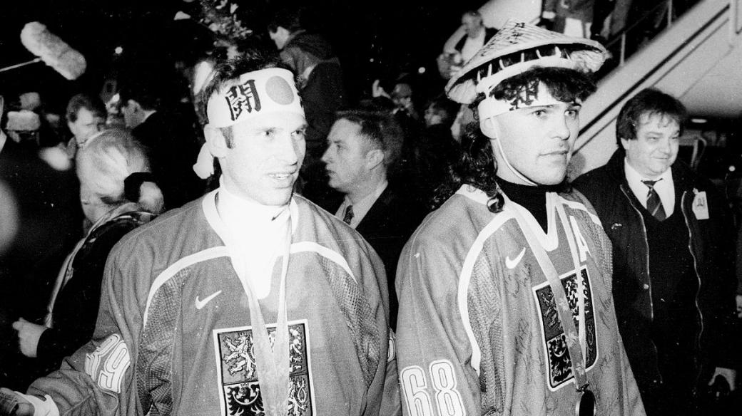 Dominik Hašek a Jaromír Jágr po návratu z OH Nagano 1998