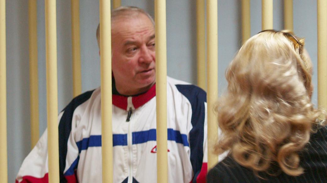 Bývalý ruský agent Sergej Skripal, otrávený letos v Británii, během soudu v Moskvě v roce 2006 