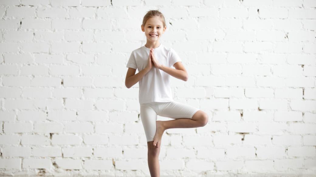 Můžou děti cvičit jógu?