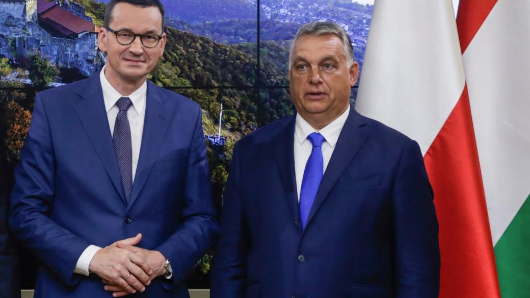 Zleva polský premiér Mateusz Morawiecki a maďarský premiér Viktor Orbán
