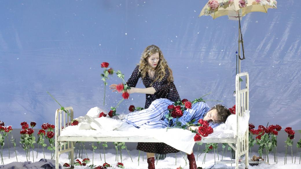 Z opery Snow Queen, B. Hanningan (Gerda) a T. Grässle (Key Double)