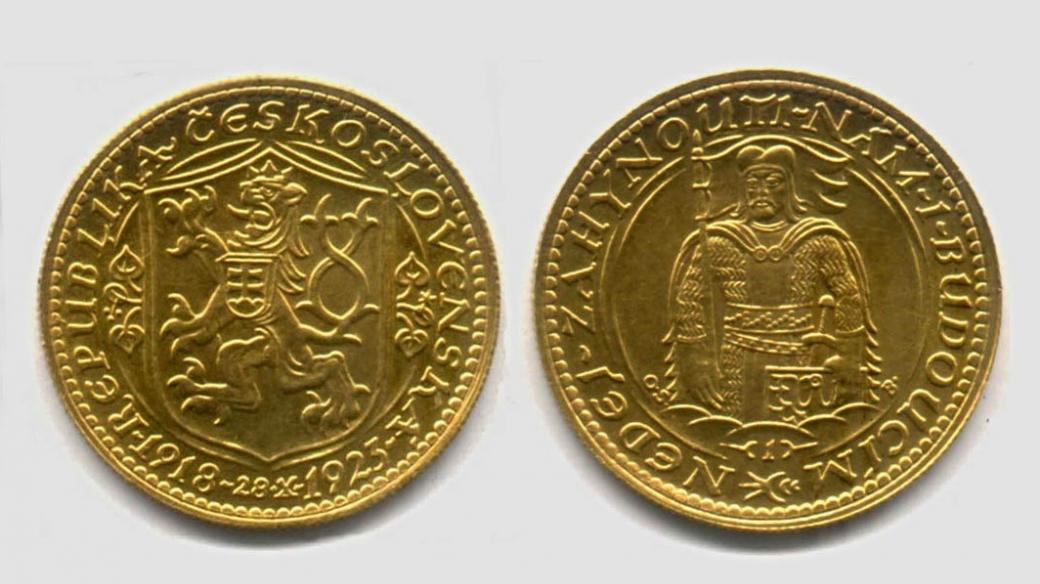 Československé dukáty nepatřily mezi mince oběhové, ale obchodní: jejich hodnota byla závislá na aktuální ceně zlata na trhu. Na prvních 1000 dukátech bylo vyraženo pořadové číslo a předáno významným osobnostem. T. G. Masaryk dostal mince s číslem 1 až 3