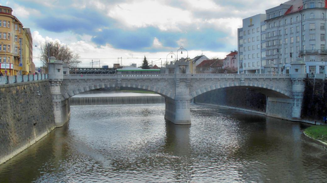 Wilsonův most odolal i velké povodni v roce 2002