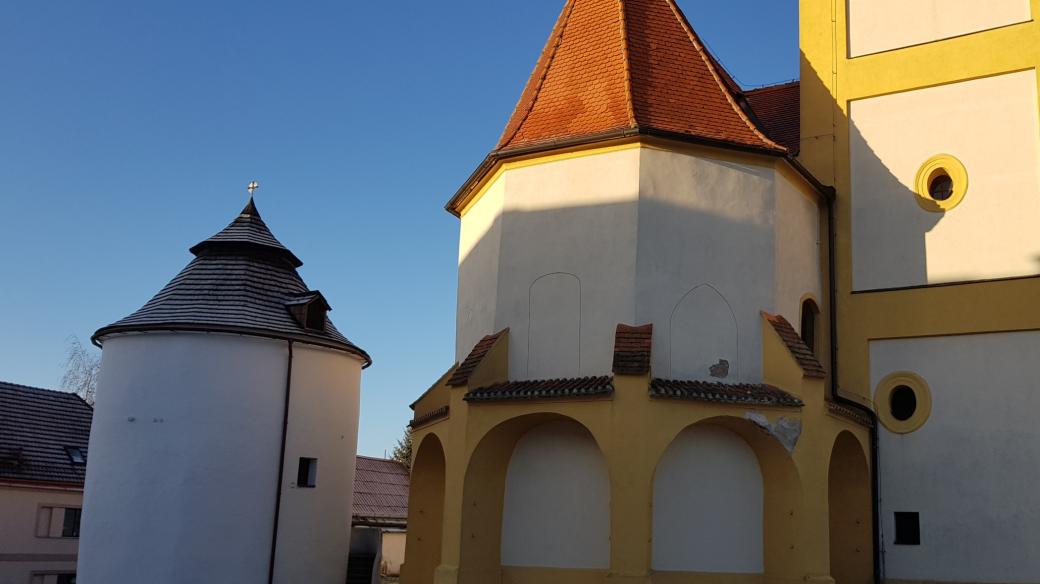 Kostnice (karner) u kostela sv. Jiljí v Moravských Budějovicích