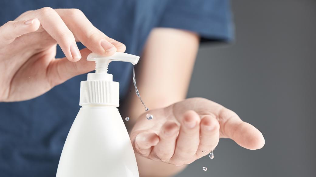 Dezinfekce, mytí rukou, hygiena, mýdlo, ilustrační foto