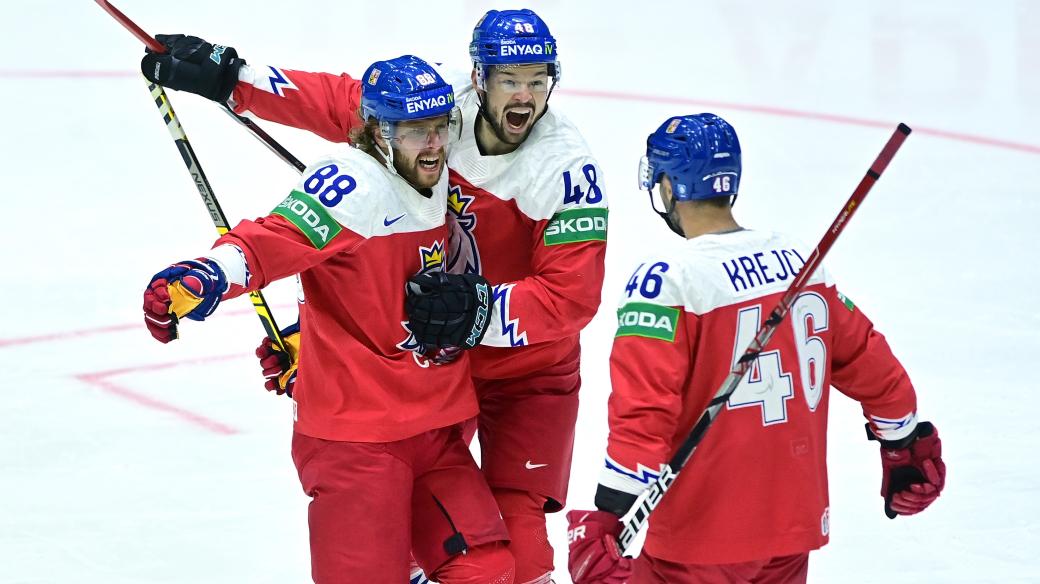 Čeští hokejisté se na šampinátu v roce 2022 zvedli i díky příletu Davida Pastrňáka