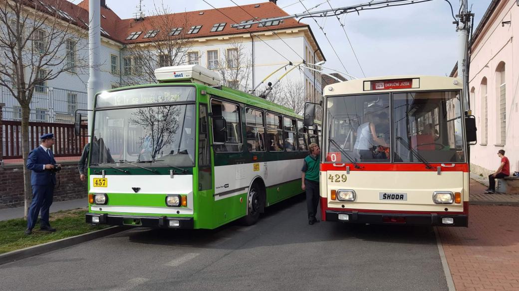Poslední cestující v Plzni svezl trolejbus Tr14M  9. dubna 2018 večer, kdy se vydal na symbolickou rozlučkovou jízdu