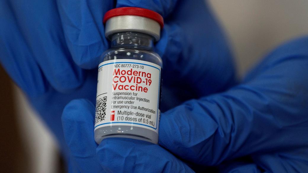 Vakcínu od firmy Moderna schválila Evropská agentura pro léčivé přípravky