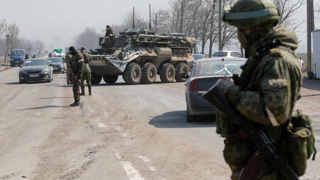 Cesty z ukrajinského Mariupolu jsou pod plnou kontrolou ruských vojáků