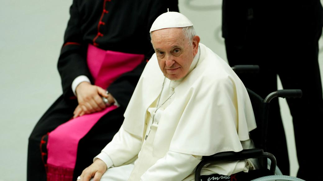Podle papeže Františka není válka na Ukrajině černobílá, mělo by se na ni nahlížet komplexně a hledat i její příčiny