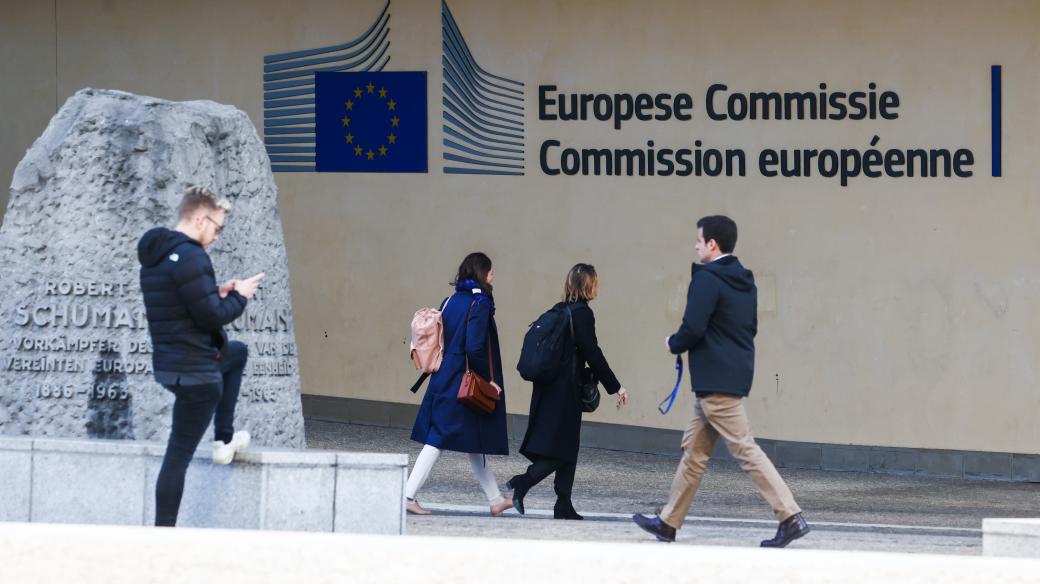Evropská komise chce namířit reflektory na nepřehledné aktivity třetích států v EU