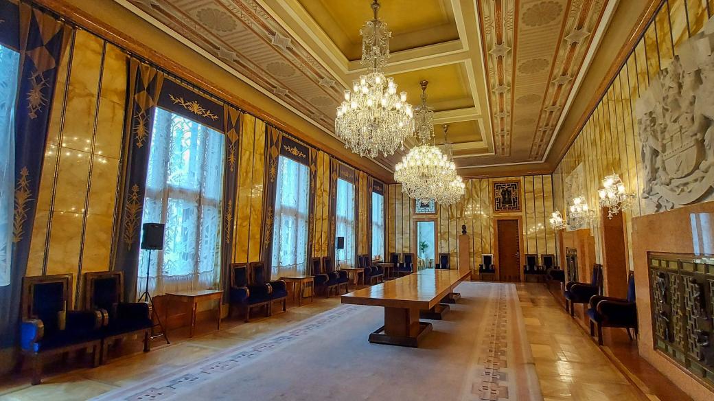 Historická budova Rezidence primátora hlavního města Prahy byla postavena v letech 1925 – 1928  a ve své době vynikala moderním vybavením