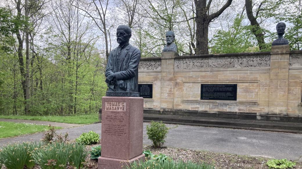 Jednou z hlavních soch v české zahradě je samozřejmě T. G. Masaryk