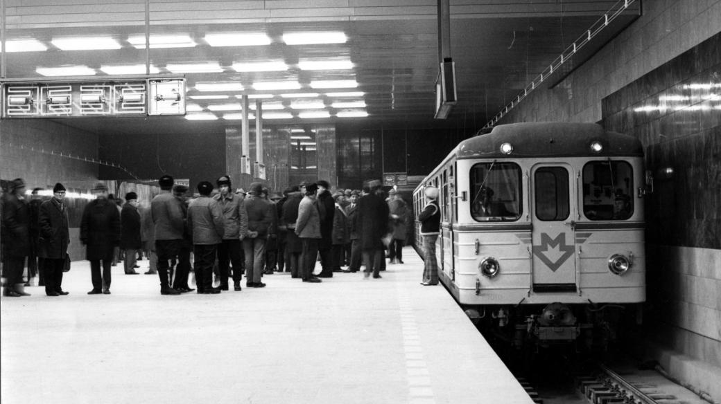 První jízda po celé trase metra C dne 29. 12. 1973