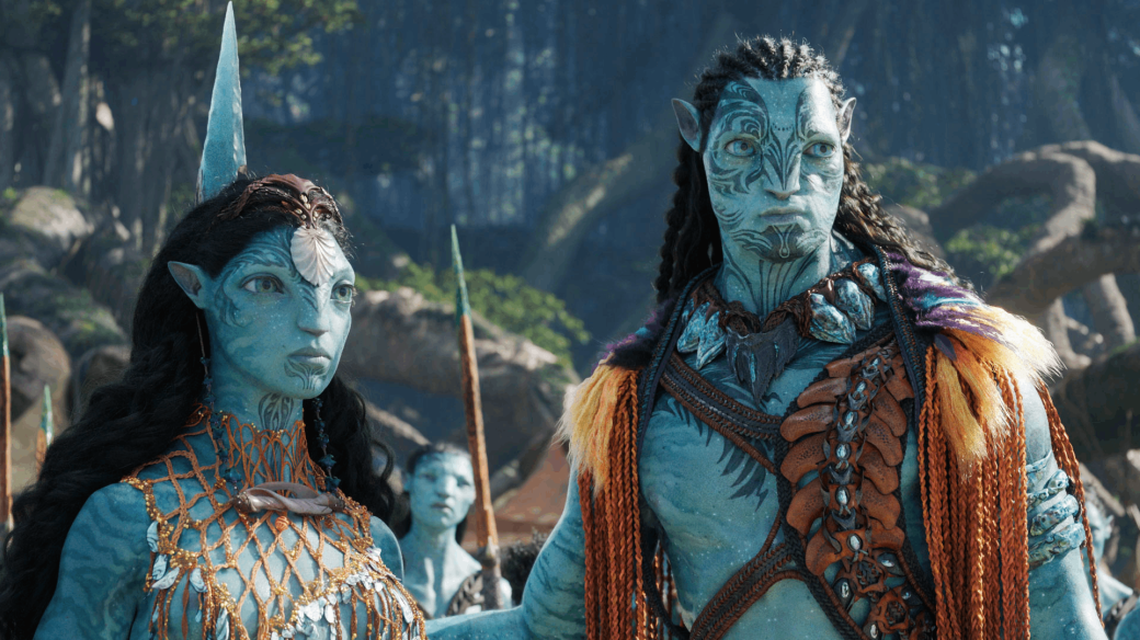 Ronal (Kate Winslet) a Tonowari (Cliff Curtis) ve snímku Avatar: The Way of Water