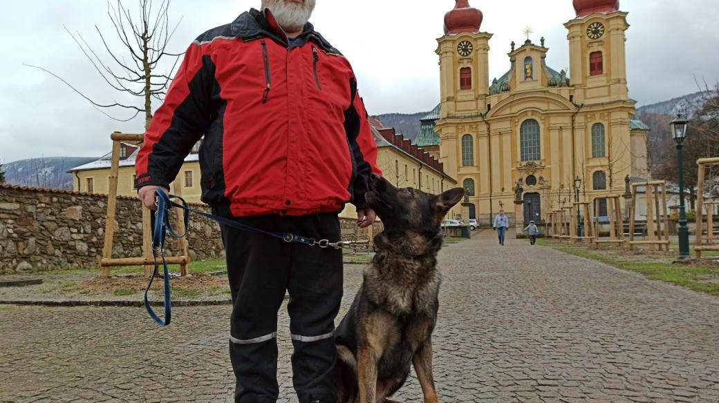 František Schejbal starší a jeho pes Uran