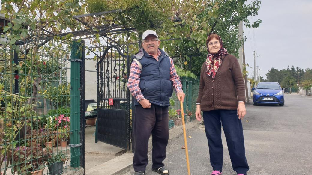 Hasan Ocaklı s manželkou je spokojeným obyvatelem čtvrti Havuzlar