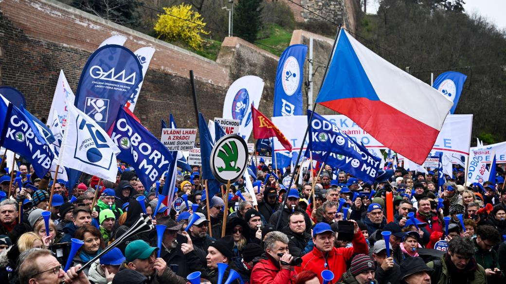 Demonstrace odborového svazu KOVO proti důchodové reformě a emisní normě Euro 7